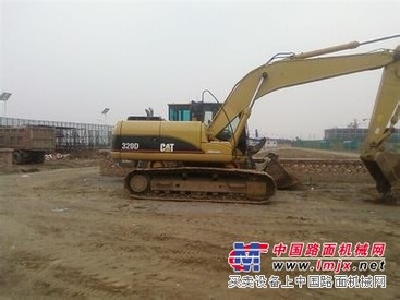 四川遂宁卡特320D挖掘机工作时动作慢