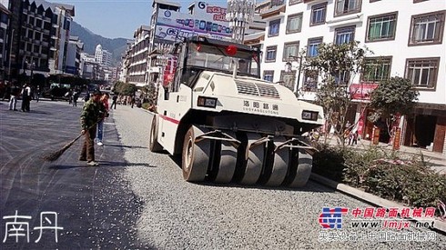 橡胶沥青路面施工|国内热卖沥青路面南宁供应