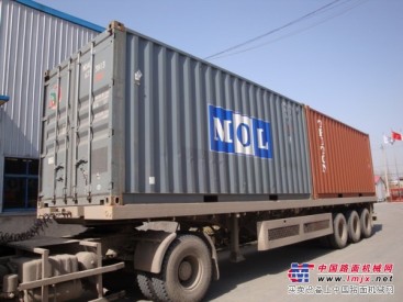 青岛港专业拖车集装箱运输车队为您服务15166636896薛