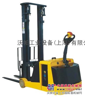沃帕厂家 平衡重电动堆高车R02030061