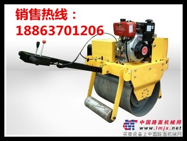 优惠价的大轮径手扶压路机小型振动压路机厂家