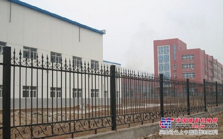 铸铁艺术护栏加工定制|实用的铸铁艺术栏杆批售