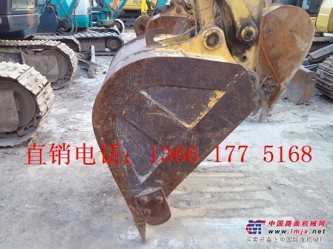 供应二手小松60-7挖掘机1366 177 5168沈丹丹