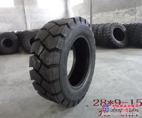 供应前进合力叉车轮胎28x9-15工业充气轮胎