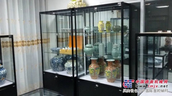 圣达展示架厂提供热门展示柜，产品有保障，福州哪有里做展示柜