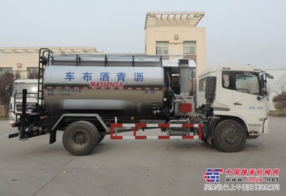 意大利进口沥青洒布车