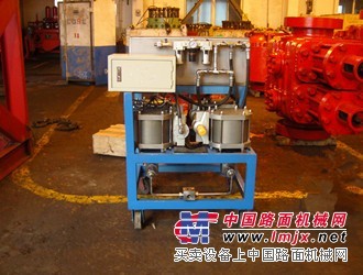 QY140系列四泵头气动试压泵    油田钻采试压设备