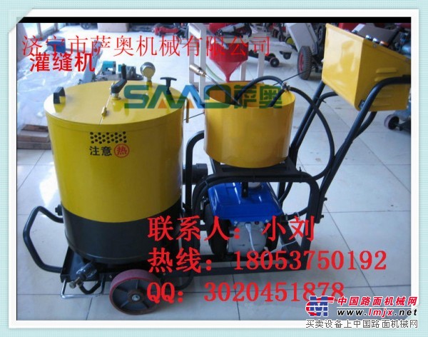 供应路面沥青灌缝机新款上市，手推式沥青灌缝机常年热卖