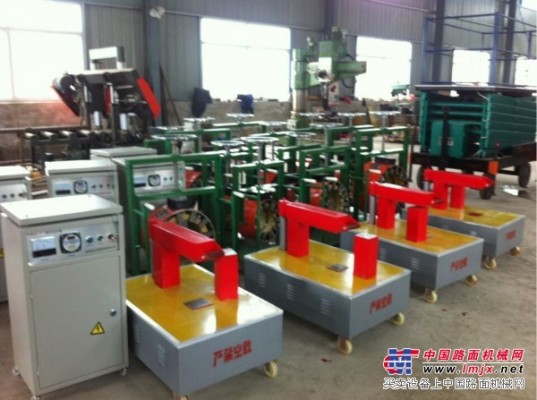 江苏恒辉机械专业生产轴承加热器 液压千斤顶 升降平台等产品