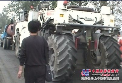 求租冷再生机，求租维特根冷再生机出租租赁冷再生机公司