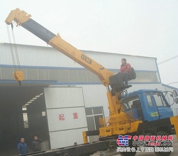 10吨直臂式随车起重机（SQ10SB3）