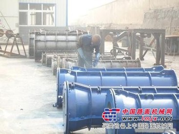 悬辊式水泥制管机厂家|哪里能买到报价合理的水泥甩管机