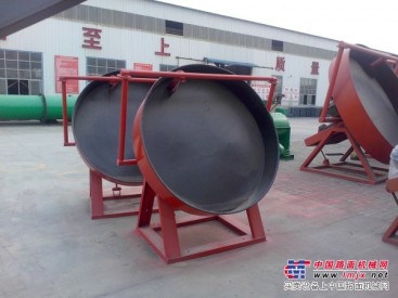 鄭州永豐機械專業生產有機肥造粒機設備