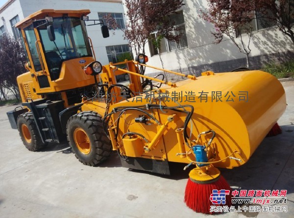 供应扫路机 公路工程城郊乡镇路面专用 一趟见地面 使用成本低
