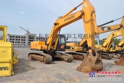 现代265液压挖掘机