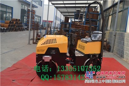 全新的1吨水冷压路机