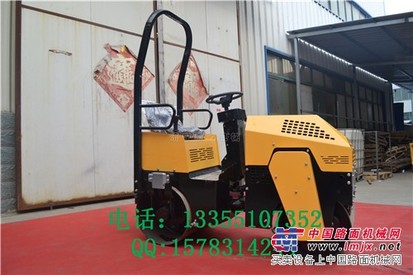 供应小型震动压路机|双钢轮座驾式振动压路机