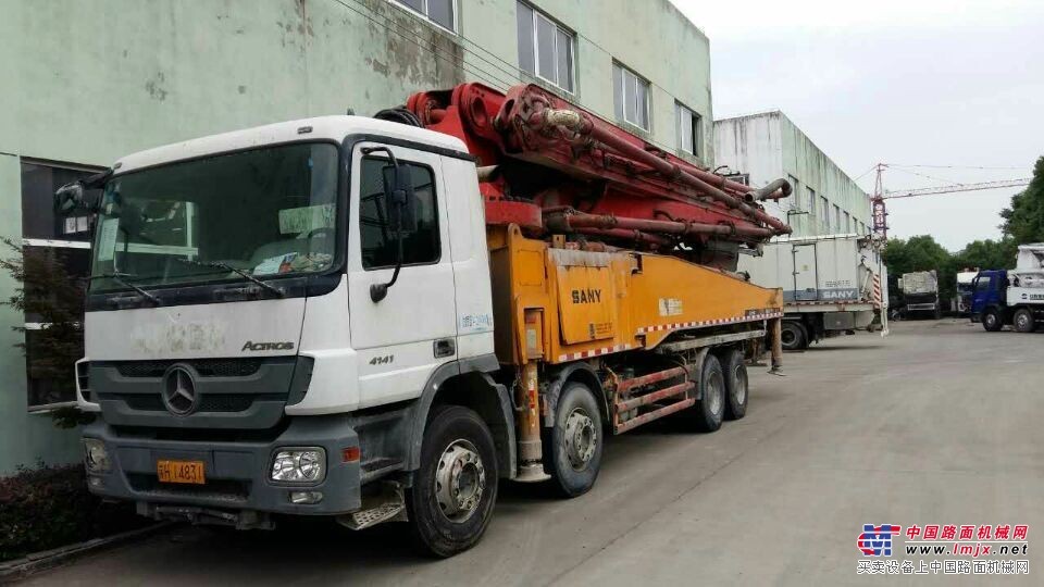 出售三一52米泵车 车况好 奔驰底盘 手续齐全
