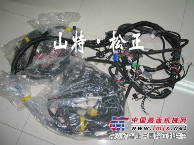 PC200-8主线束20Y-06-42411