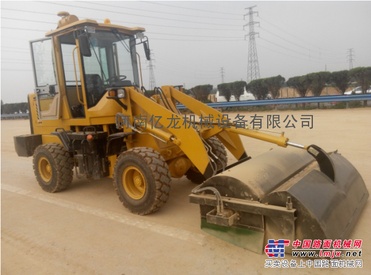 路面施工道路清扫车