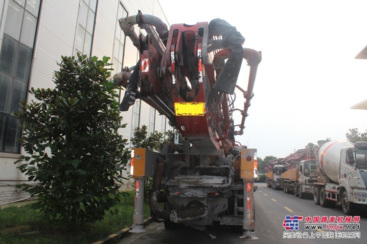 江苏三翼 出售三一56米泵车 2012年出厂 车况好