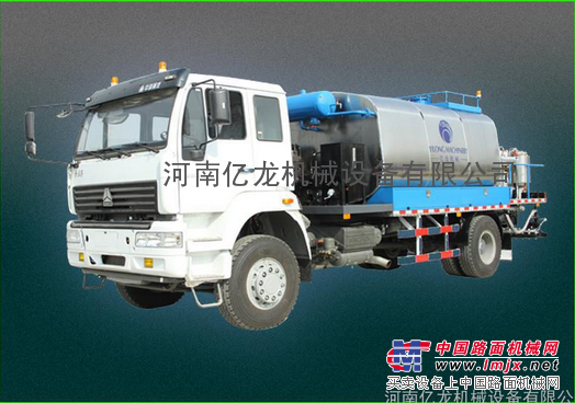 沥青洒布车