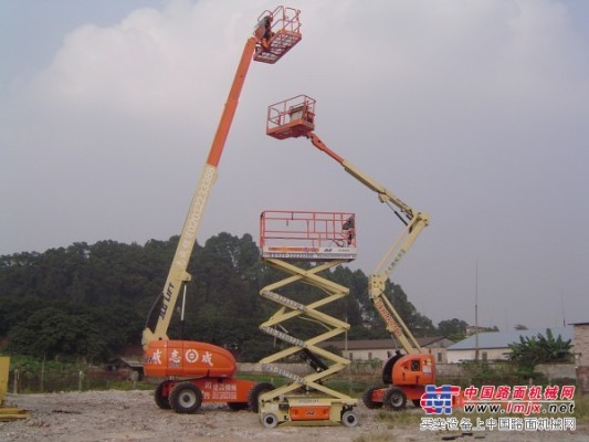 上海出租高空作業車空壓機發電機升降機租賃6-----43米
