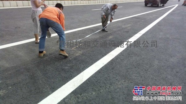 贵州道路划线安全施工方案斑马线标线设计标准