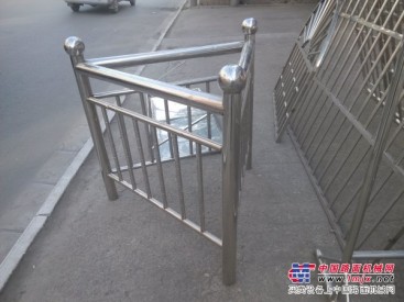 新绛不锈钢护栏围栏——超值的不锈钢护栏新绛县超越不锈钢制品专供