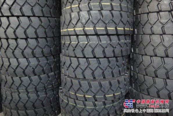 華韓普利王輪胎廠是全國工程輪胎銷量排名前幾位的輪胎生產廠家