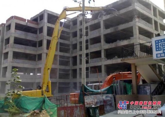供应广州挖掘机拆迁设备生产