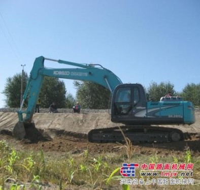 湖北武汉大小挖机出租承接各类土方工程 