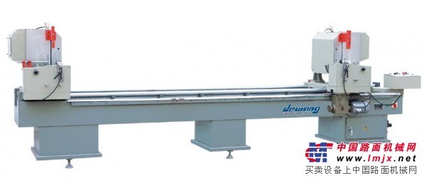 LJZ-450铝型材切割锯床价格，铝门窗双角切割锯床厂家