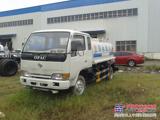 全國出售冷藏車/道路清障車/灑水車/高空作業車等各種專用車