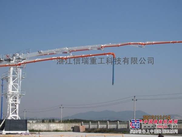 厂家直销！35米四臂内爬式混凝土液压布料机