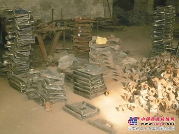 铸造当然找章丘龙胜达——精密铸造低价出售