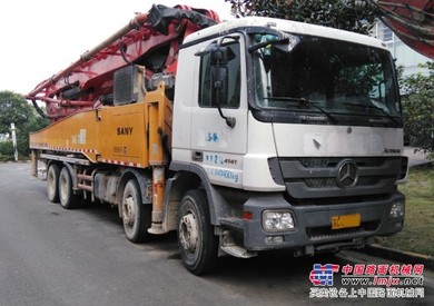 转2012年3月出厂的三一52米泵车 奔驰底盘 手续齐全