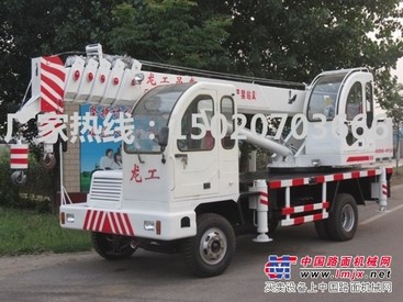 山东12吨自制吊车新价格
