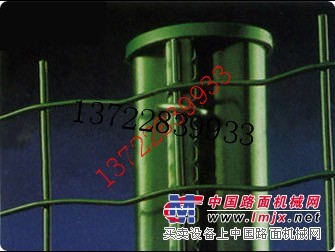 元旦来袭佳吉绿色护栏网现在订货报价优惠