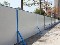 马路围墙动态——滨江夹芯板围墙