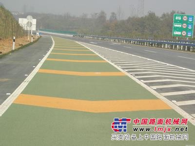 徐匯區瀝青路麵改造修補壓路機出租/彩色瀝青混凝土多少錢？