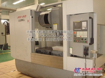 机器油漆翻新油漆施工氟碳漆喷涂厂房涂料环氧地坪施工翻新