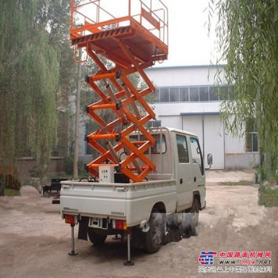 濟南聚鑫機械專業生產車載式升降機
