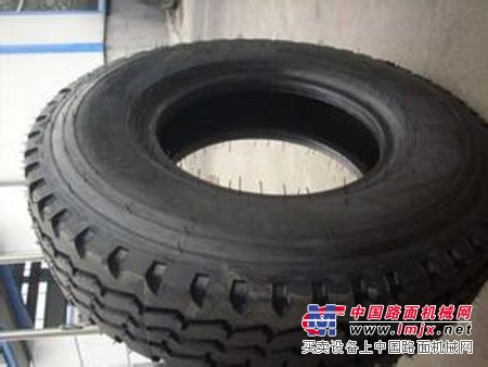 【鹏泰轮胎】工程轮胎翻新  铲运机轮胎翻新  大型运输轮胎翻