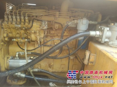 徐工XM101H铣刨机大修发动机维修