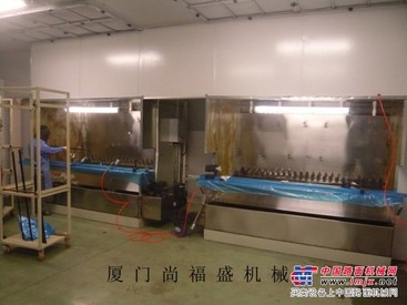 尚福盛供应高质量的喷漆台：漳州水帘柜