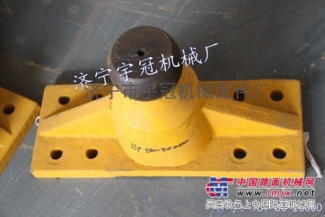 济宁宇冠机械配件厂生产推土机推杆配件耳轴量大优惠