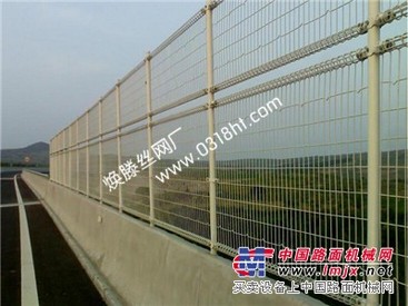 山东厂家焕滕谜一样的便宜～双圈护栏网价格#型号