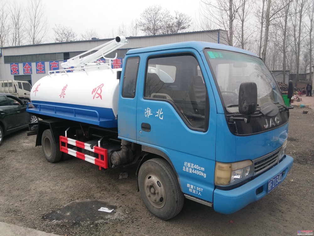 出售二手三一大中小型洒水车