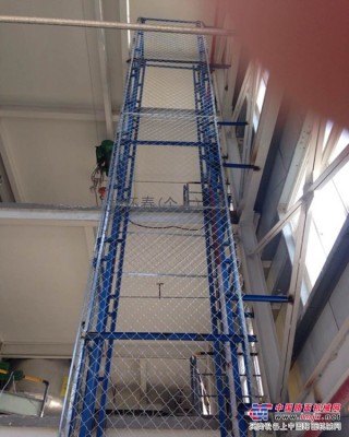 濟南聚鑫新疆直銷固定導軌式電動升降機 廠房車間使用液壓貨梯 